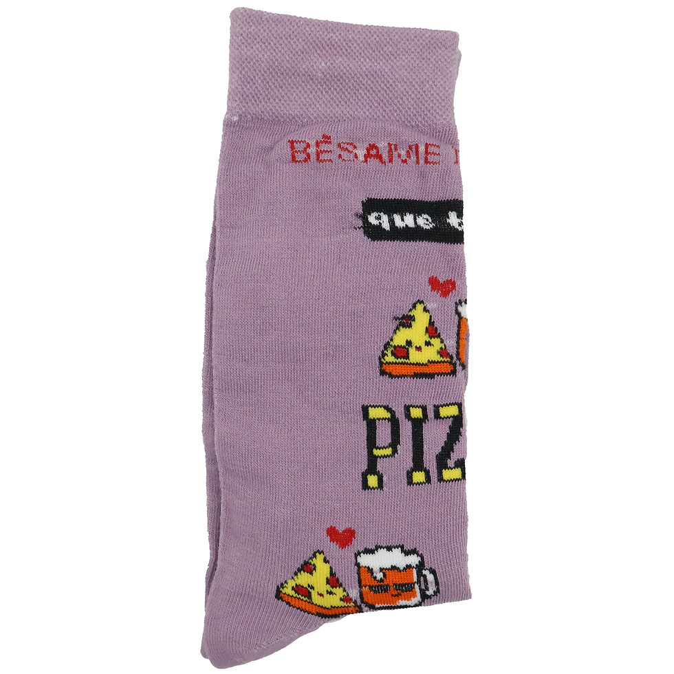 Pareja cerveza y pizza