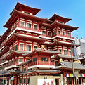 Buddha-Tooth-Relic-Temple-Chinatown-Singapore-v1.jpg