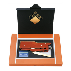 548 GOLD red + box.png