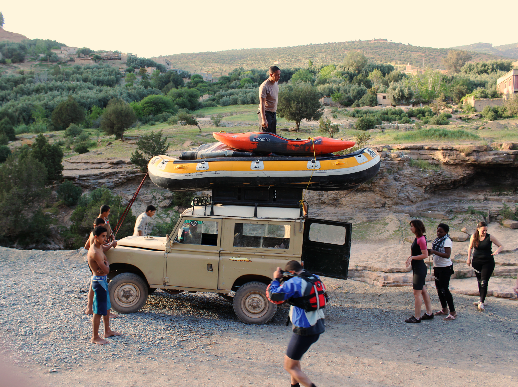 Ahansal river oued family trekking