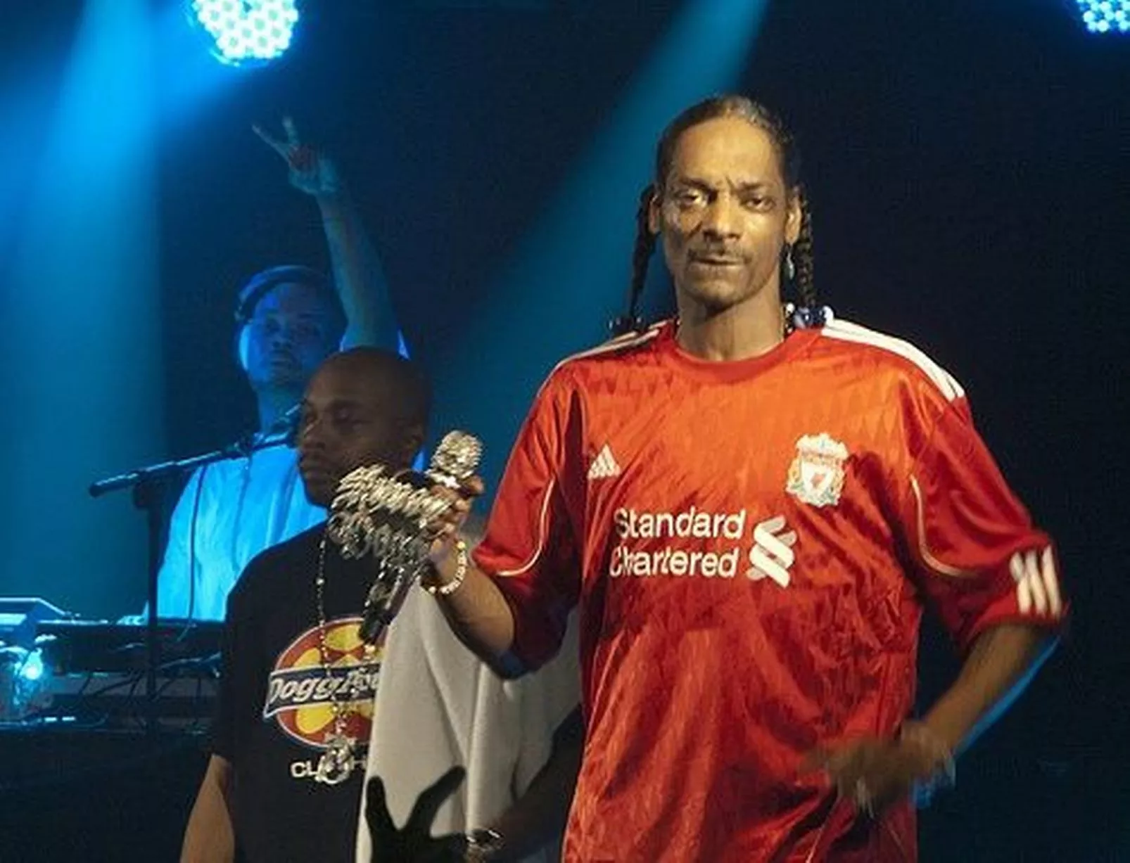 Snoop Dogg with Liverpool Shirt 