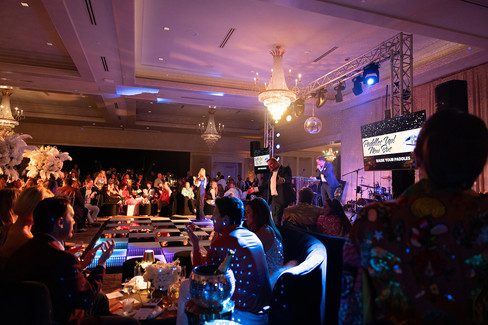 Paddles Up at Houston Christian High School Gala and Auction