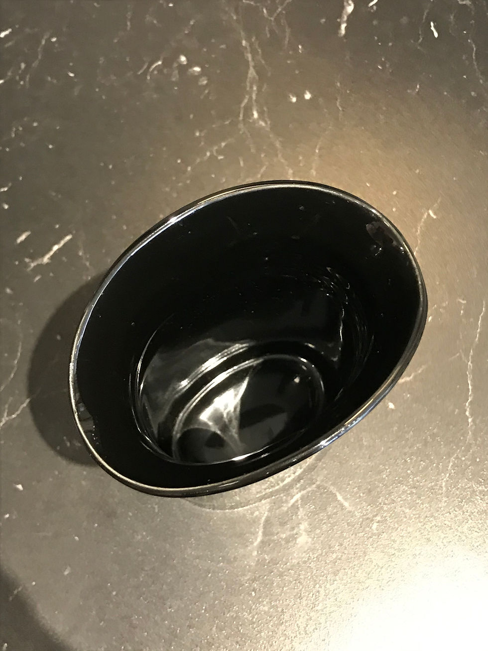 Miniature : Vase à large ouverture en céramique noire