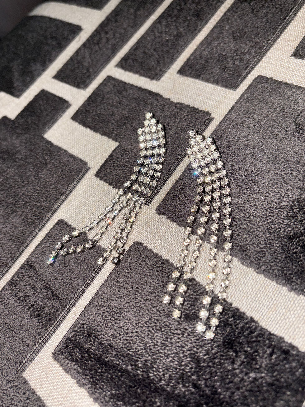 Miniature : Vintage Long Rhinestone Angled Earrings