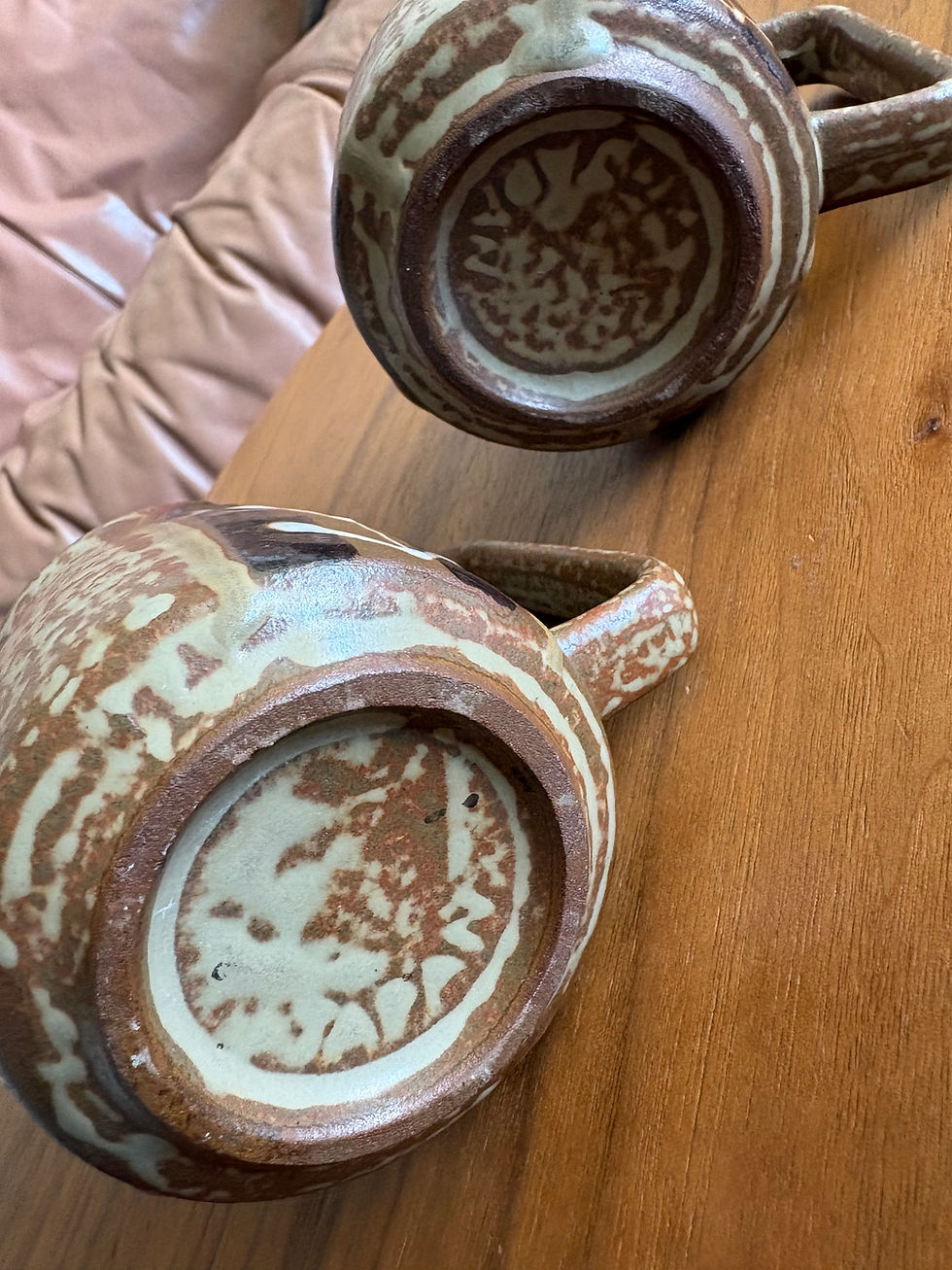 Thumbnail: Vintage Pair of Brown Pottery Mugs with Vines Motif