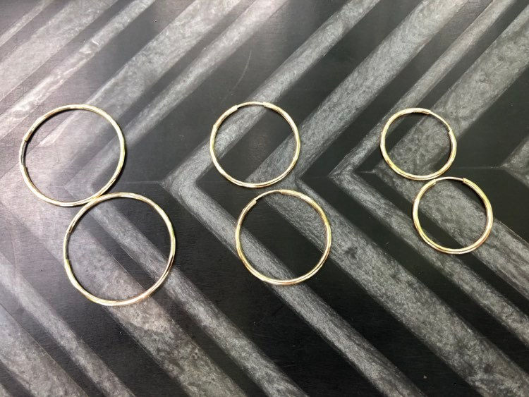 Thumbnail: 10k Gold Endless Hoops