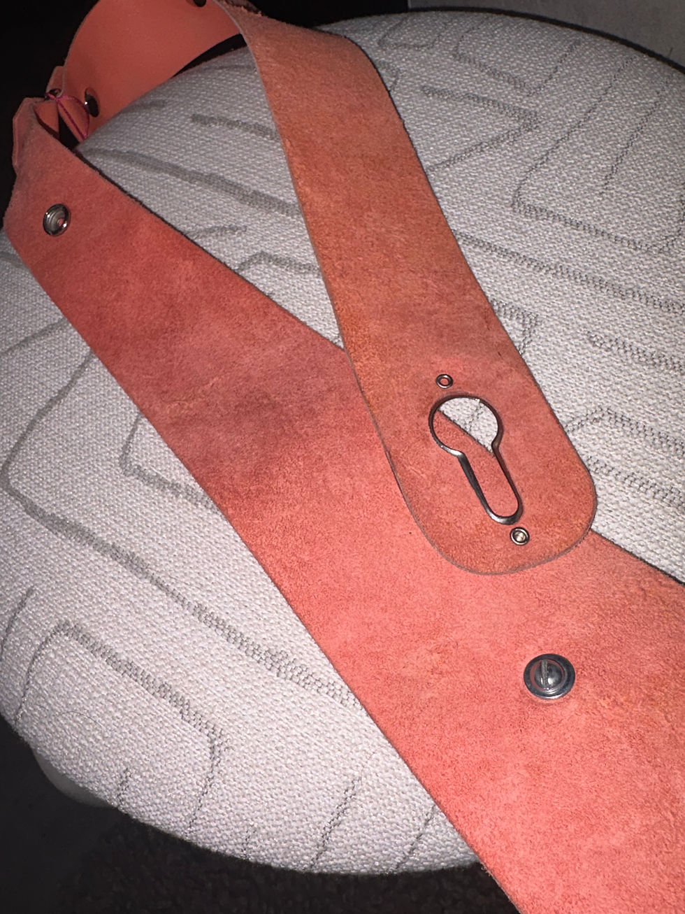 Thumbnail: Vintage Coral Leather Asymmertical Belt