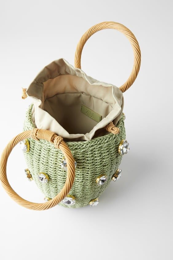 Miniatura: Carteras de paja toquilla en formato vertical