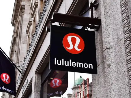 Lululemon 的轉型陣痛：從增長神話到 2026 年的結構性重塑