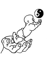 La Chine fait partie de ces pays qui ont privilégié le massage des bébés, des enfants. La médecine traditionnelle chinoise a une méthode de massage appropriée pour soulager certains troubles fréquents chez les bébés: énurésie, asthme, diarrhée, insomnie...