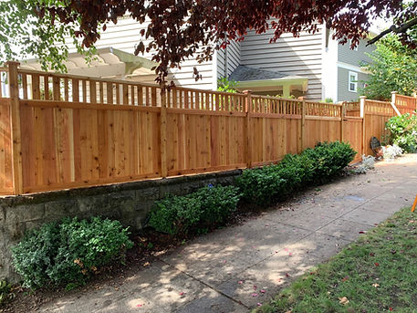 WINDOW TOP Fence - with Post Caps