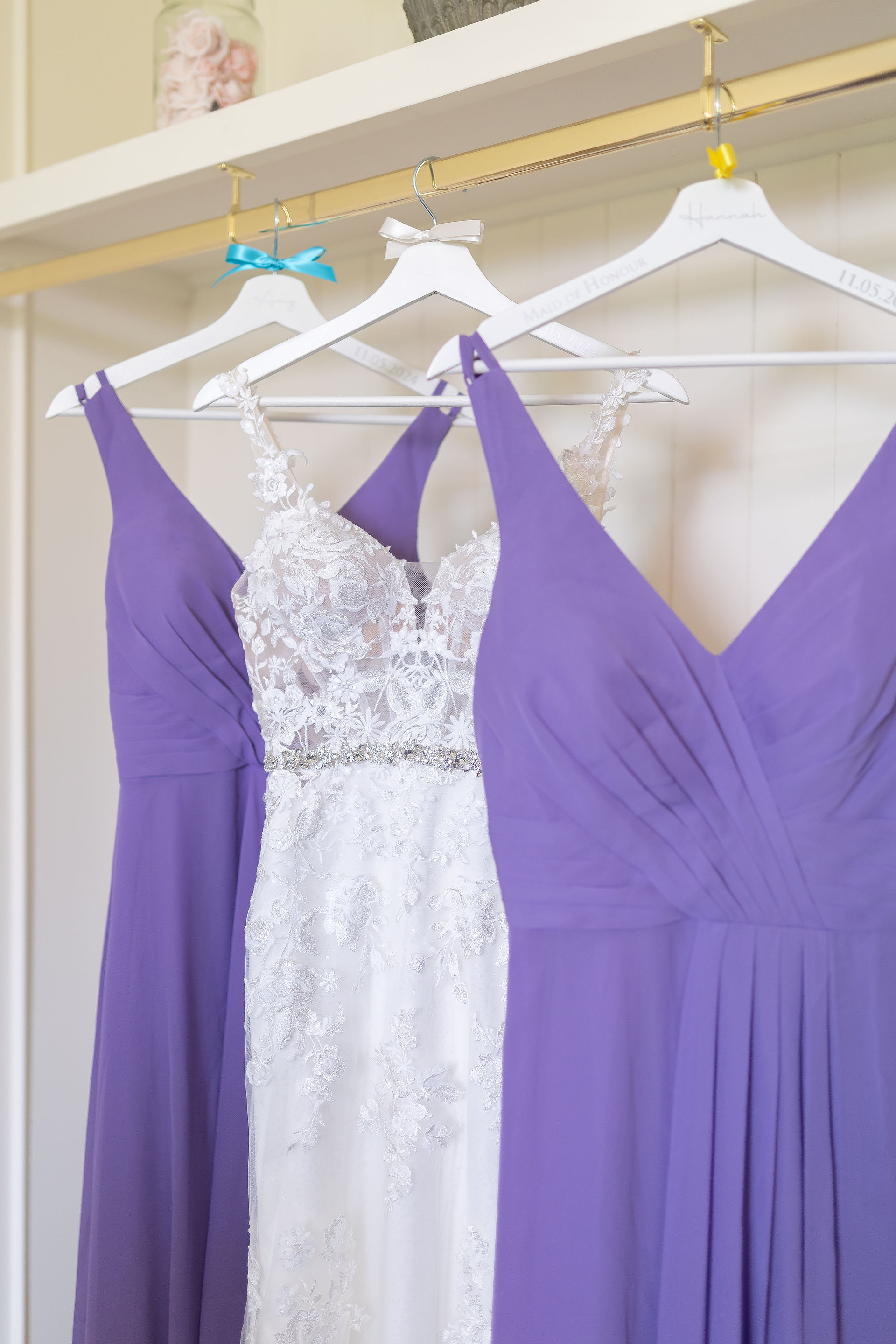 Bridal details at Missenden Abbey