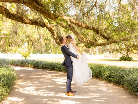 Kiara & William | Moss Estates
