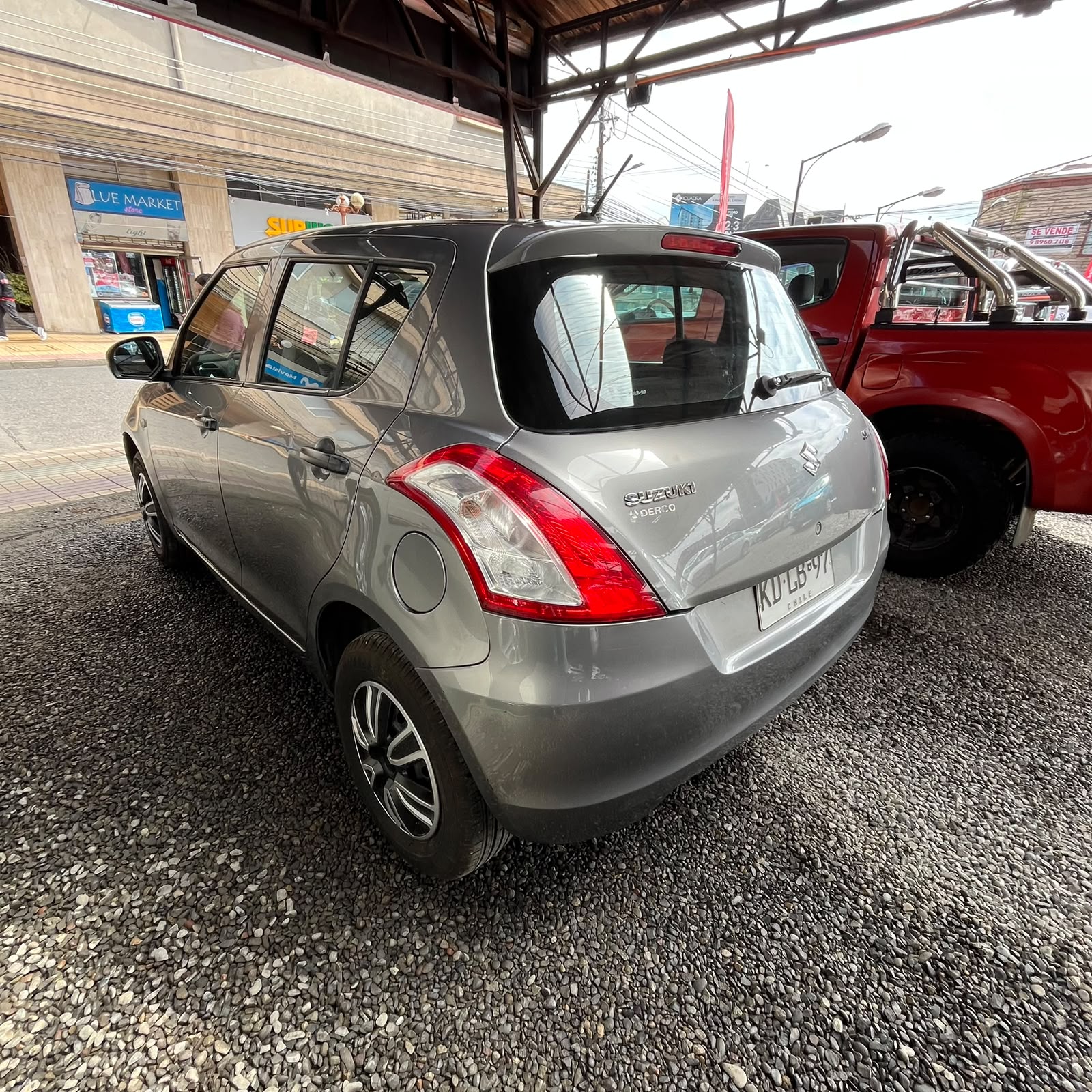 Suzuki Swift — foto 5 de 6