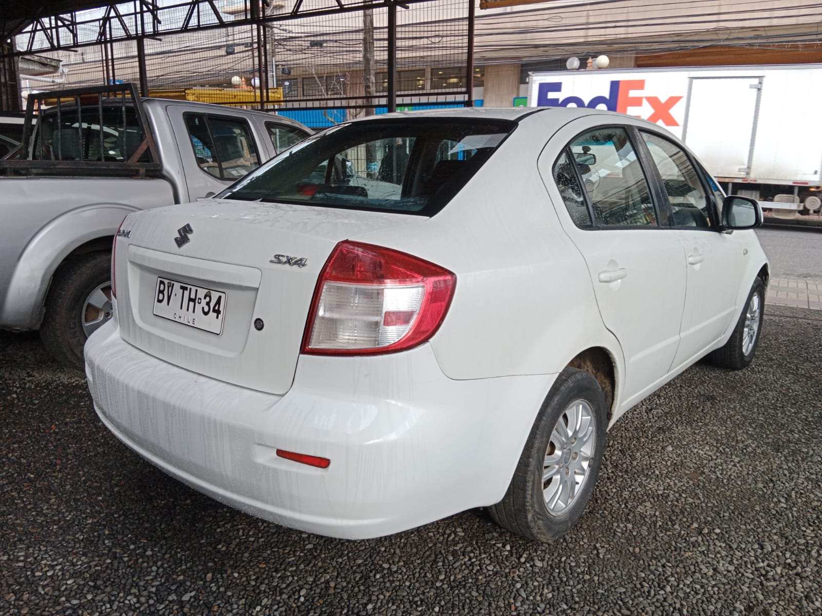 Suzuki Sx4 — foto 4 de 6