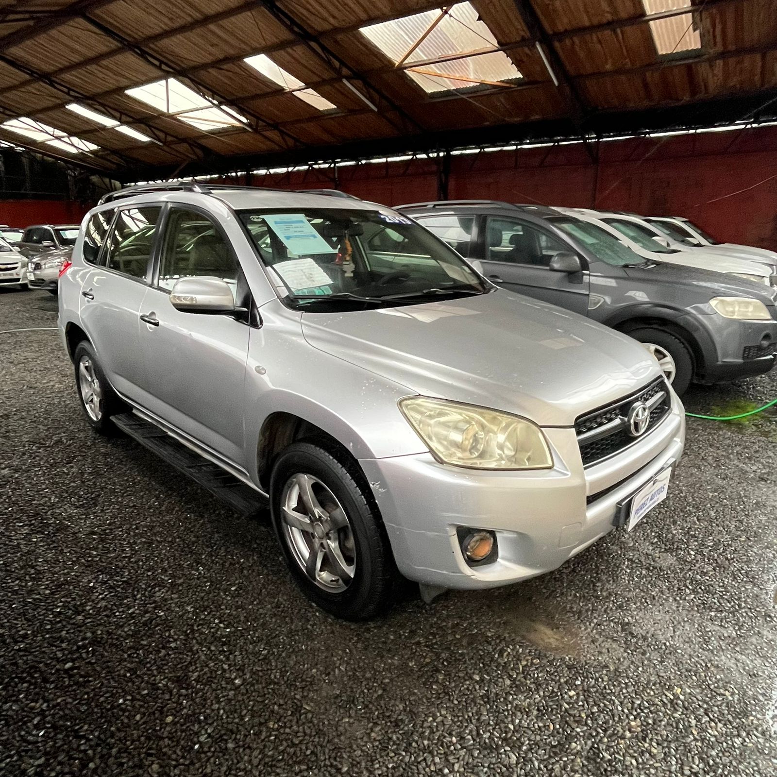 Toyota RAV4 — foto 3 de 6