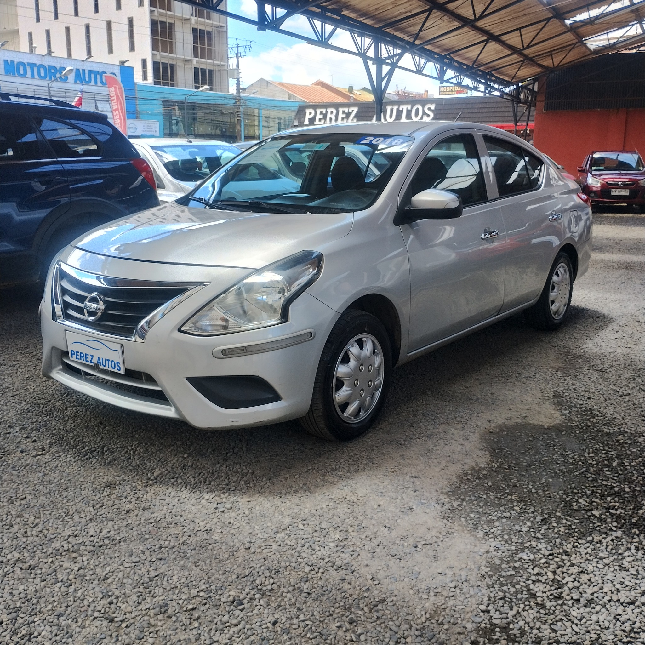 Nissan Versa — foto 2 de 6
