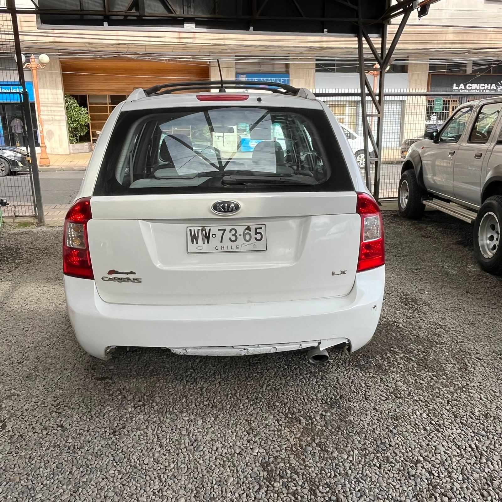 KIA Carens Lx — foto 4 de 6