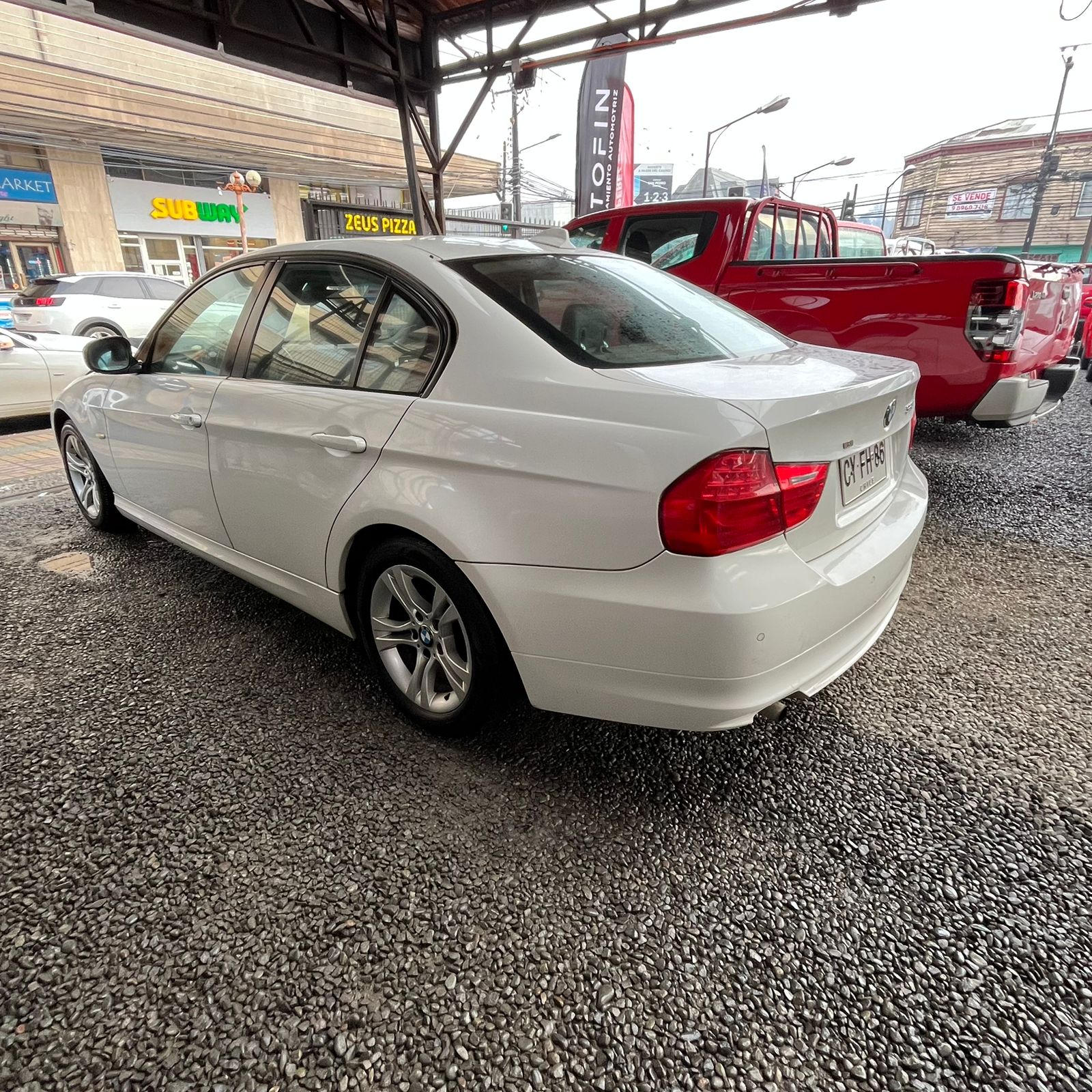 BMW 320I — foto 6 de 7