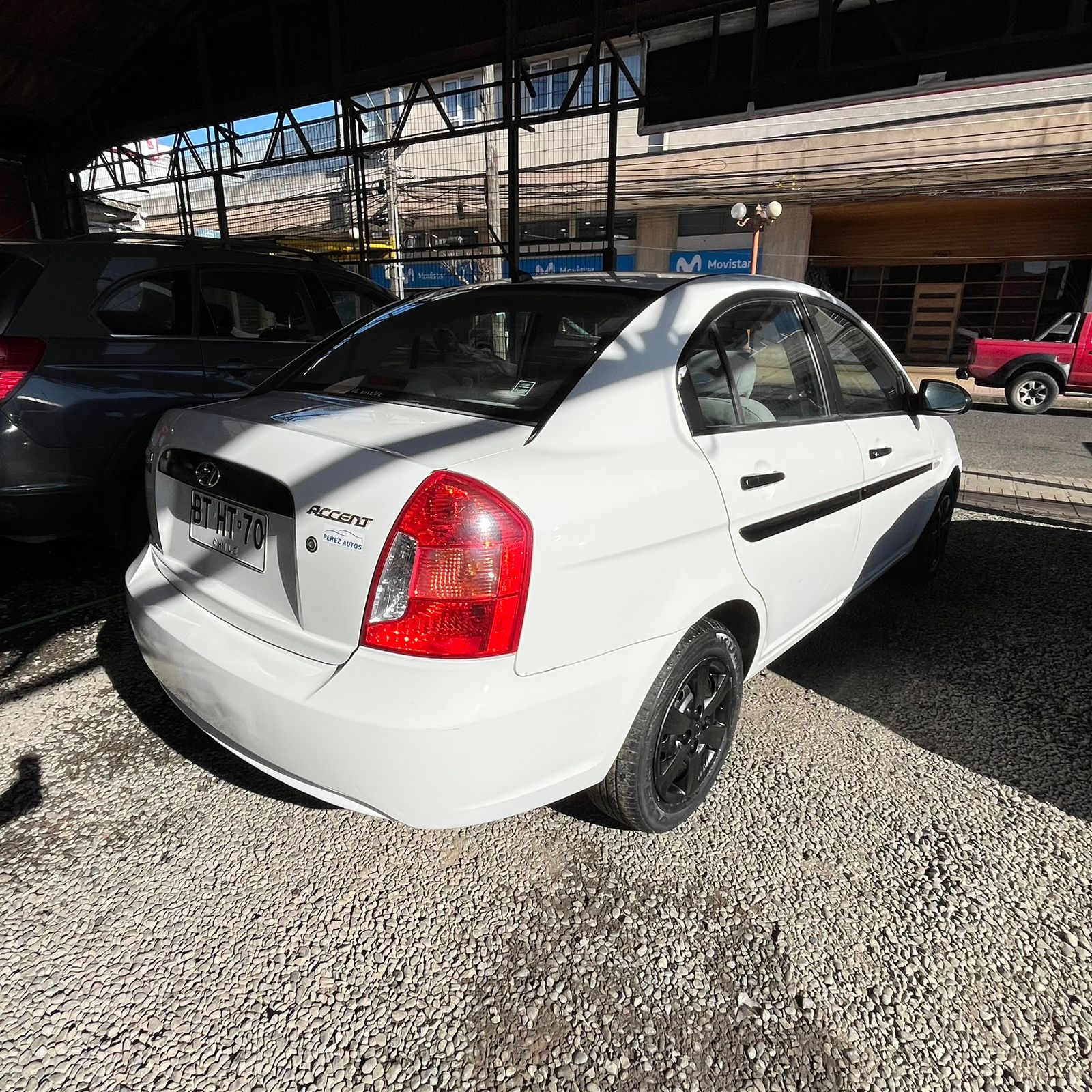 Hyundai Accent — foto 5 de 6