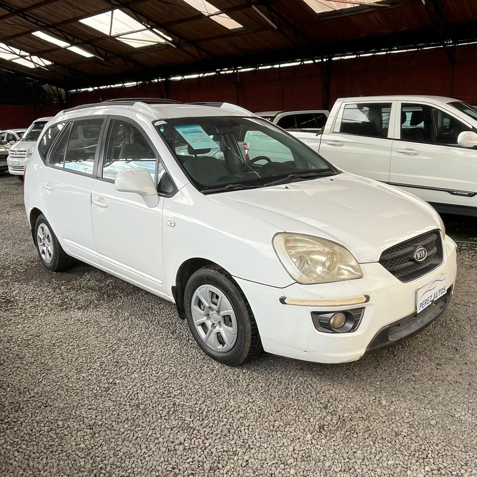 KIA Carens Lx — foto 3 de 6