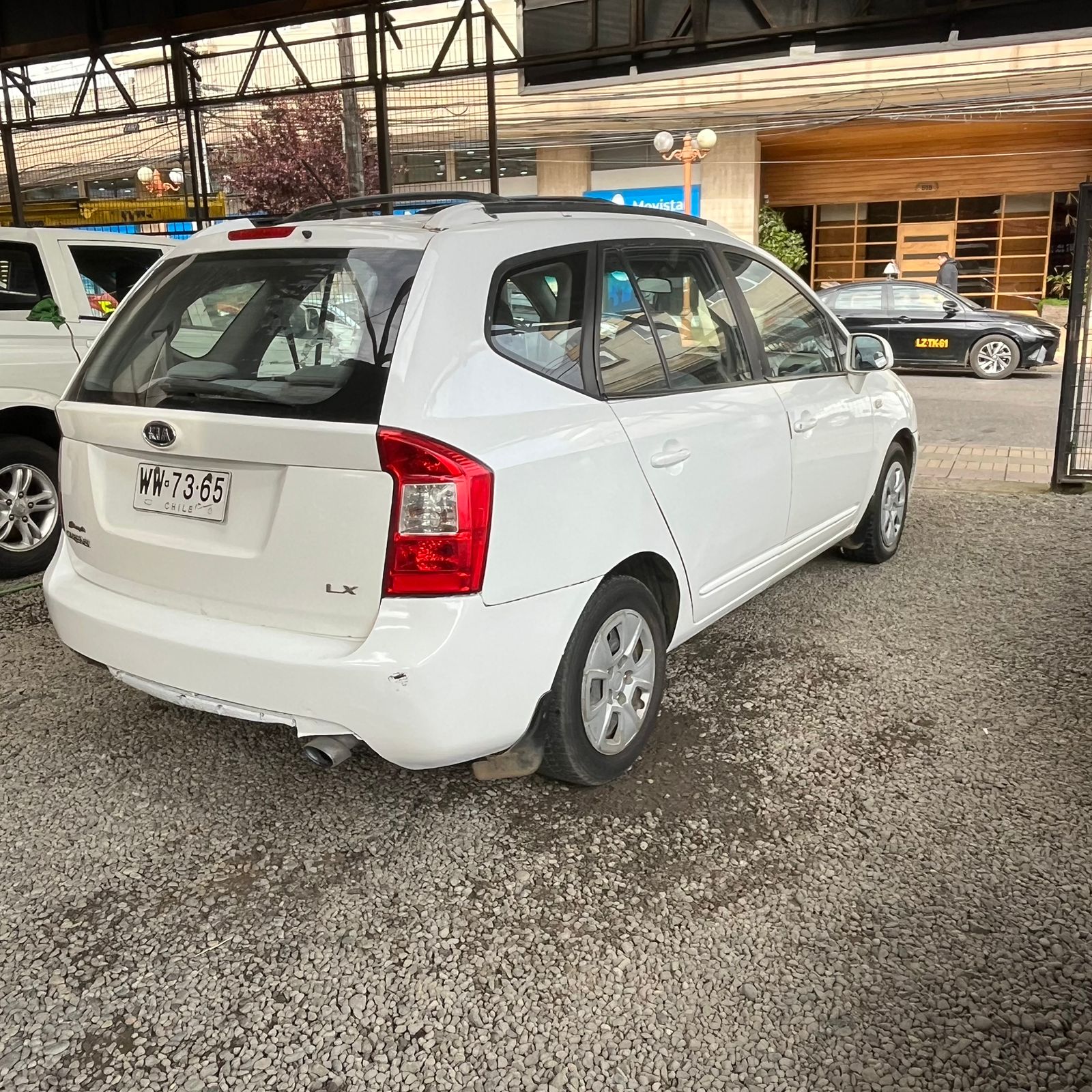 KIA Carens Lx — foto 5 de 6