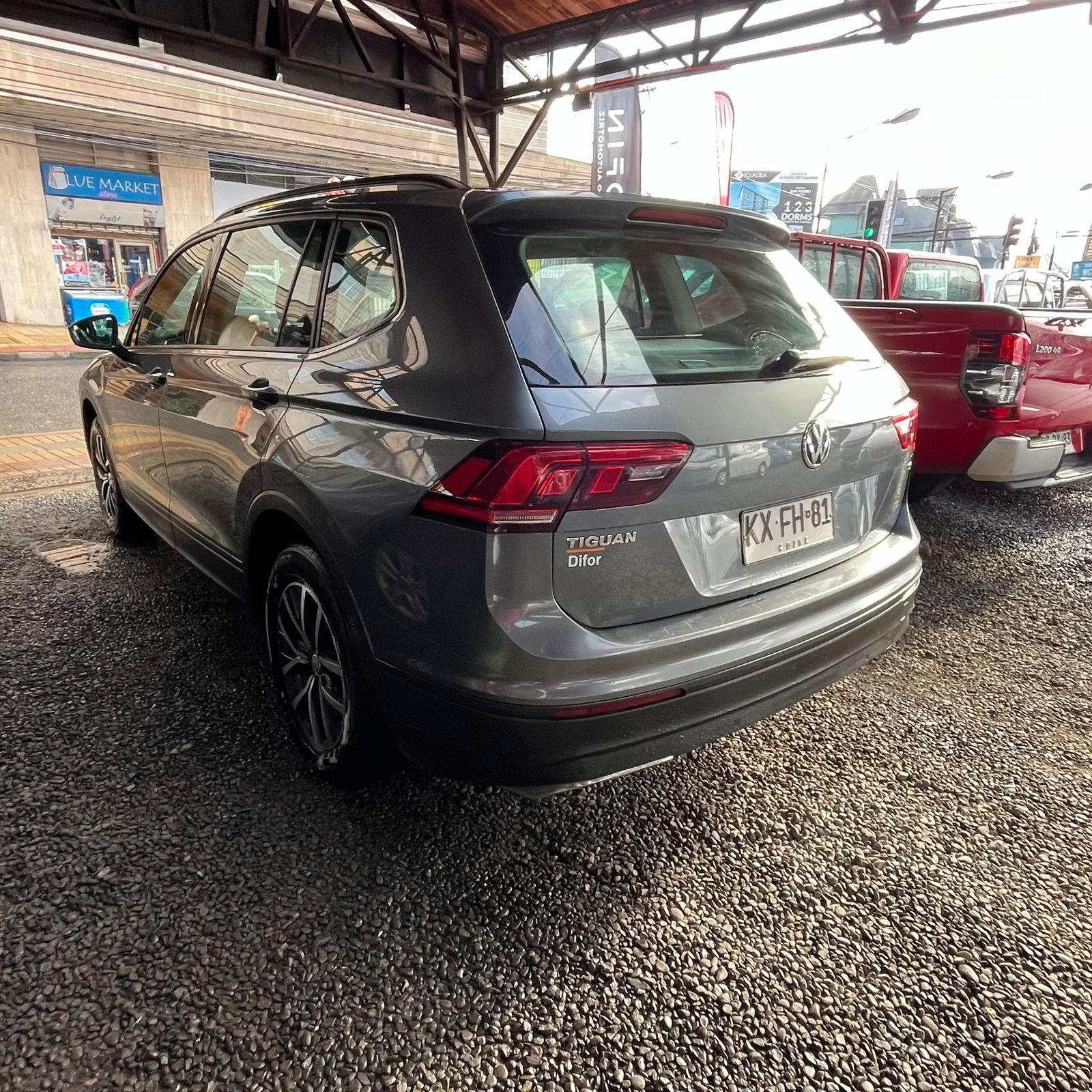 Volkswagen Tiguan — foto 4 de 8