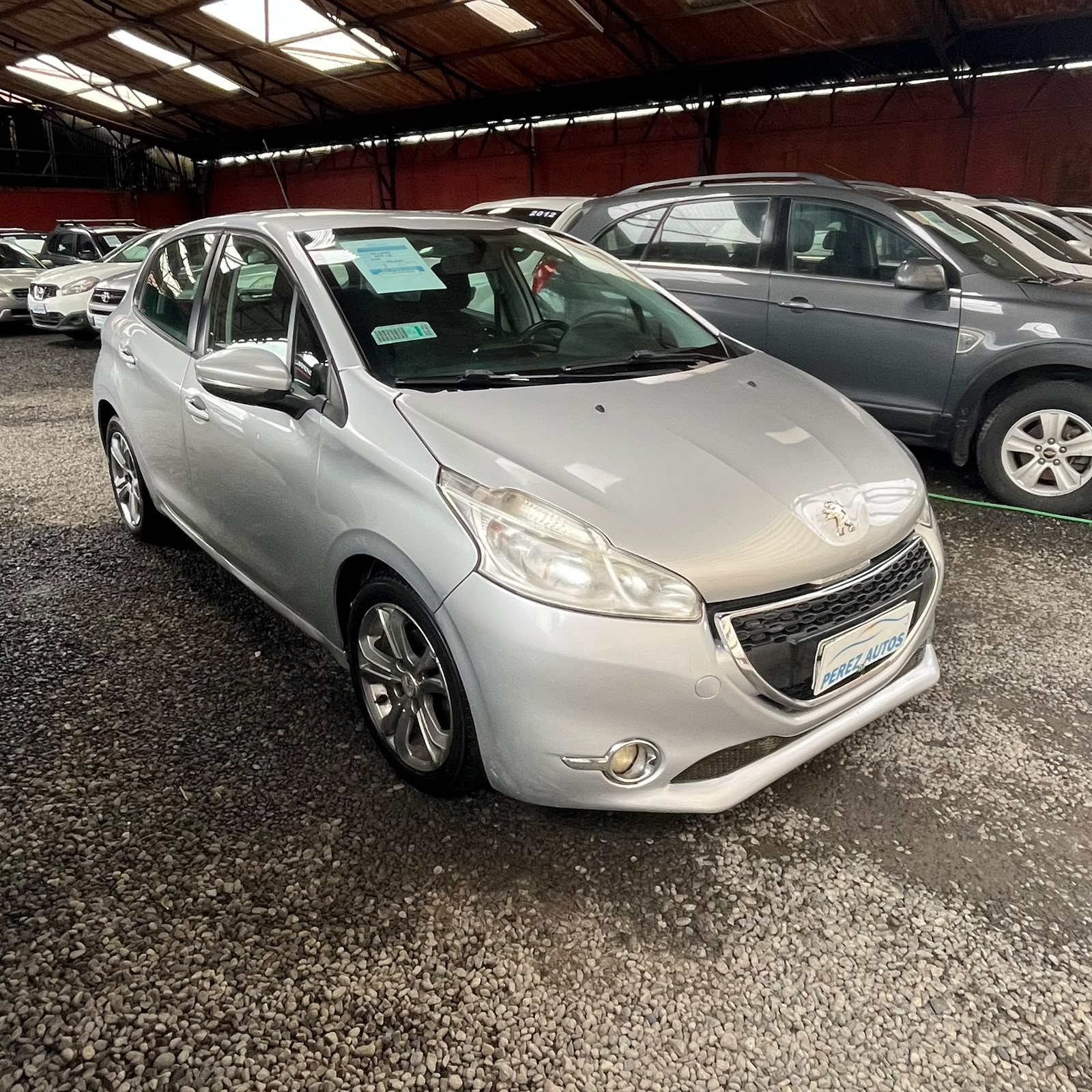 Peugeot 208 — foto 3 de 6