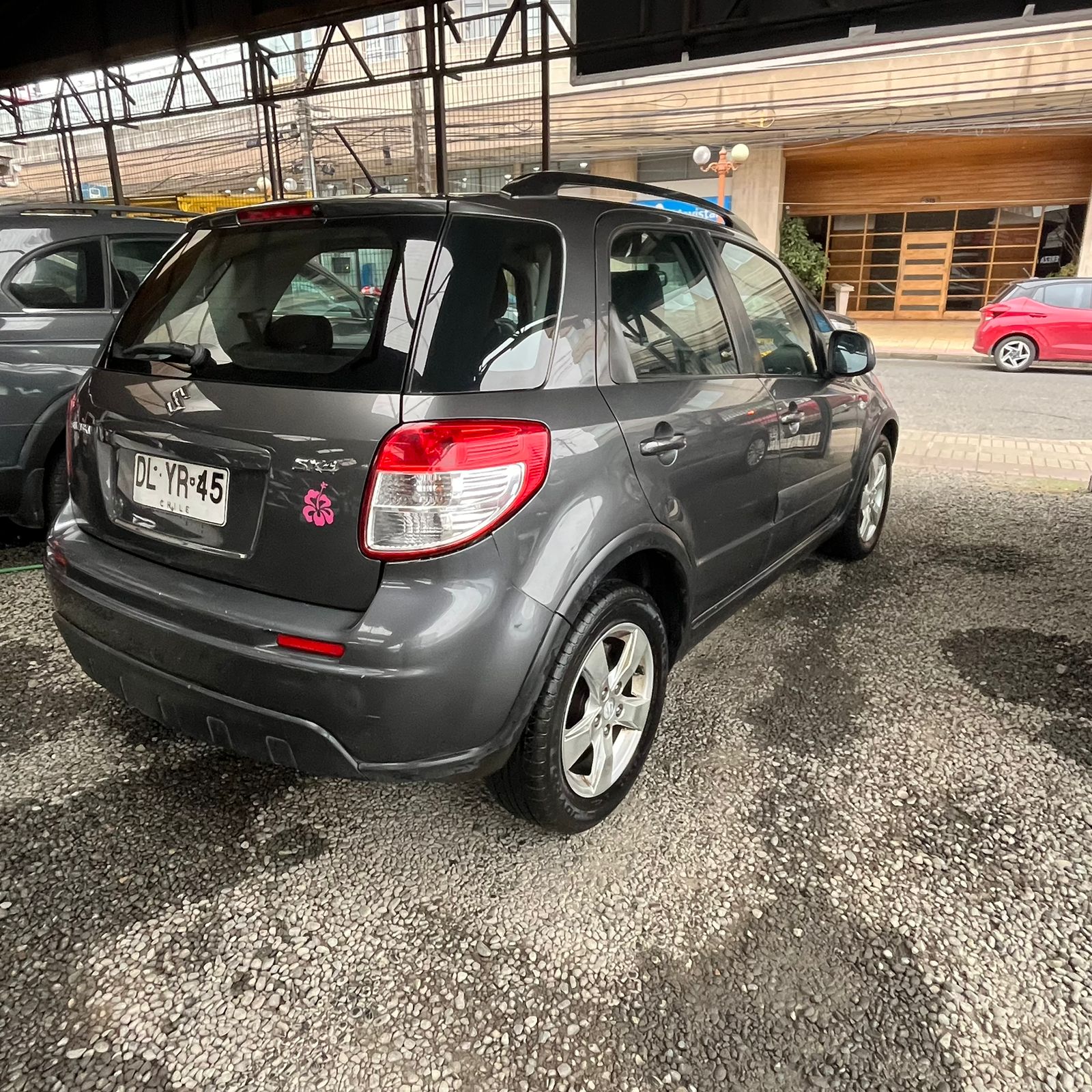 Suzuki Sx4 — foto 5 de 6