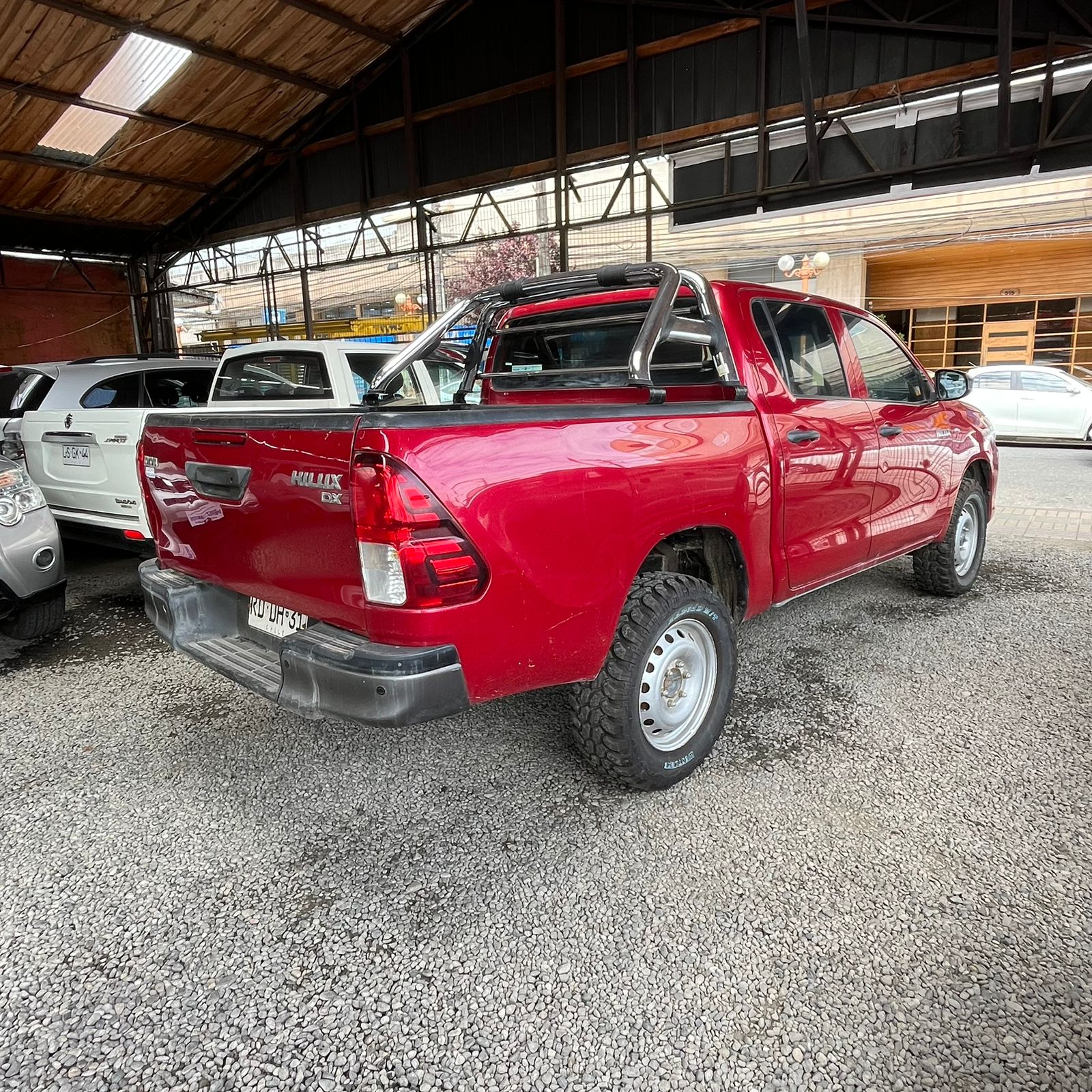 Toyota Hilux — foto 6 de 6