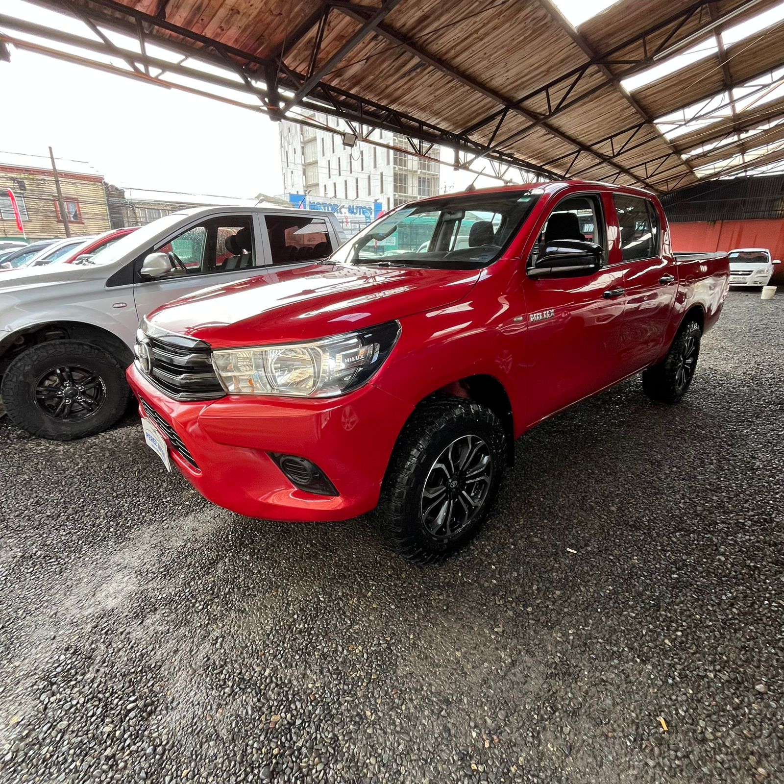 Toyota Hilux — foto 2 de 6