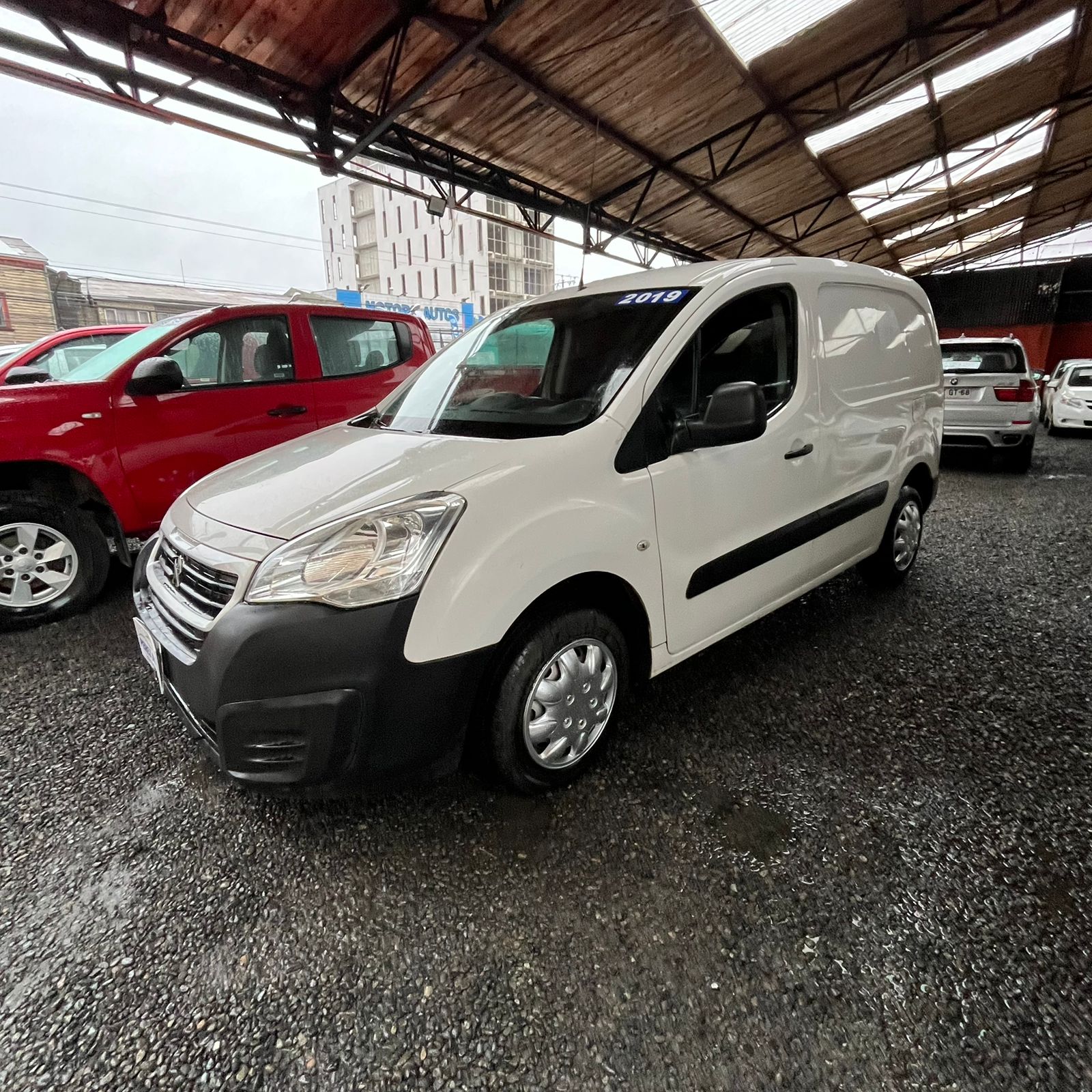 Peugeot Partner — foto 2 de 8