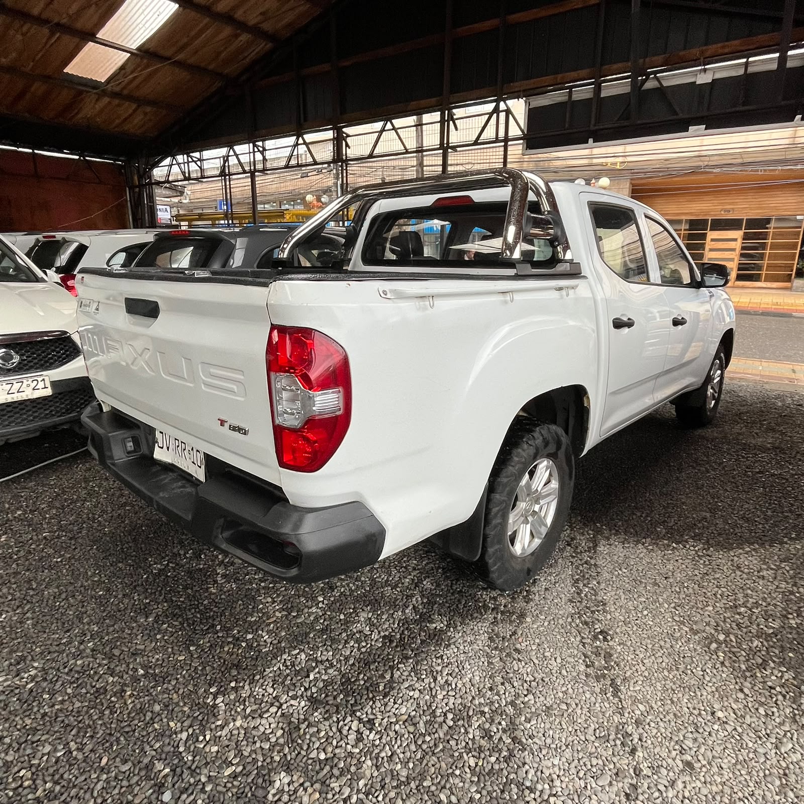 Maxus T60 — foto 4 de 6