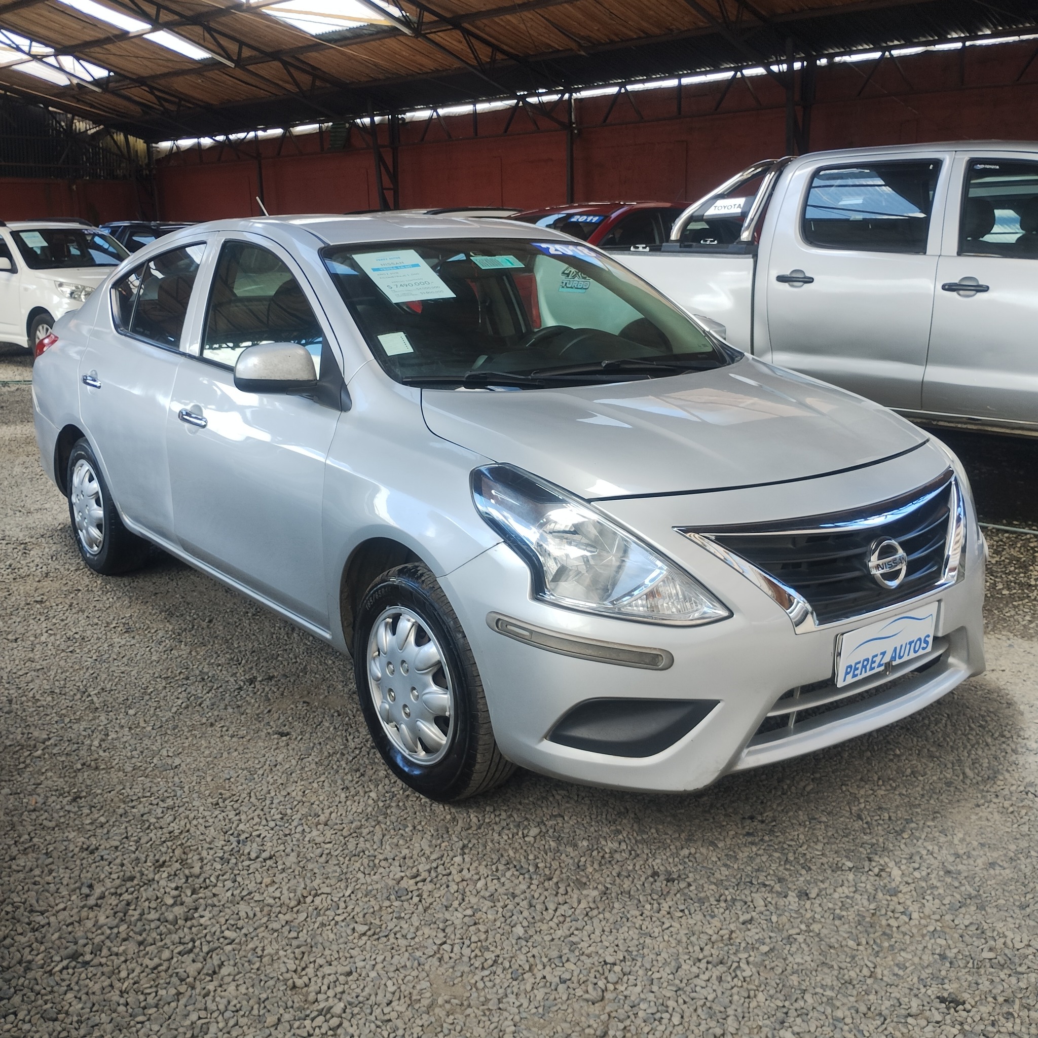 Nissan Versa — foto 3 de 6