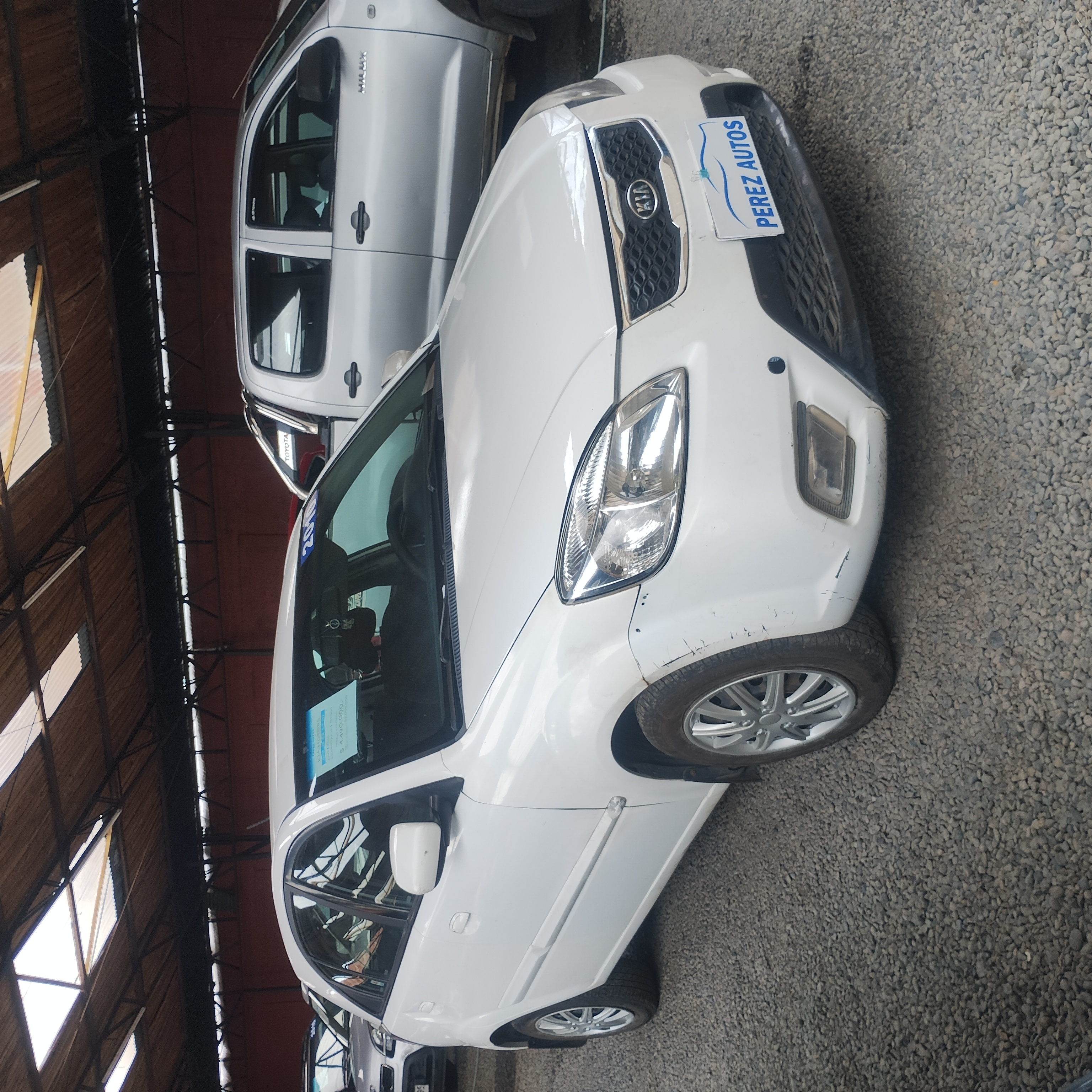 KIA Rio5 — foto 3 de 6