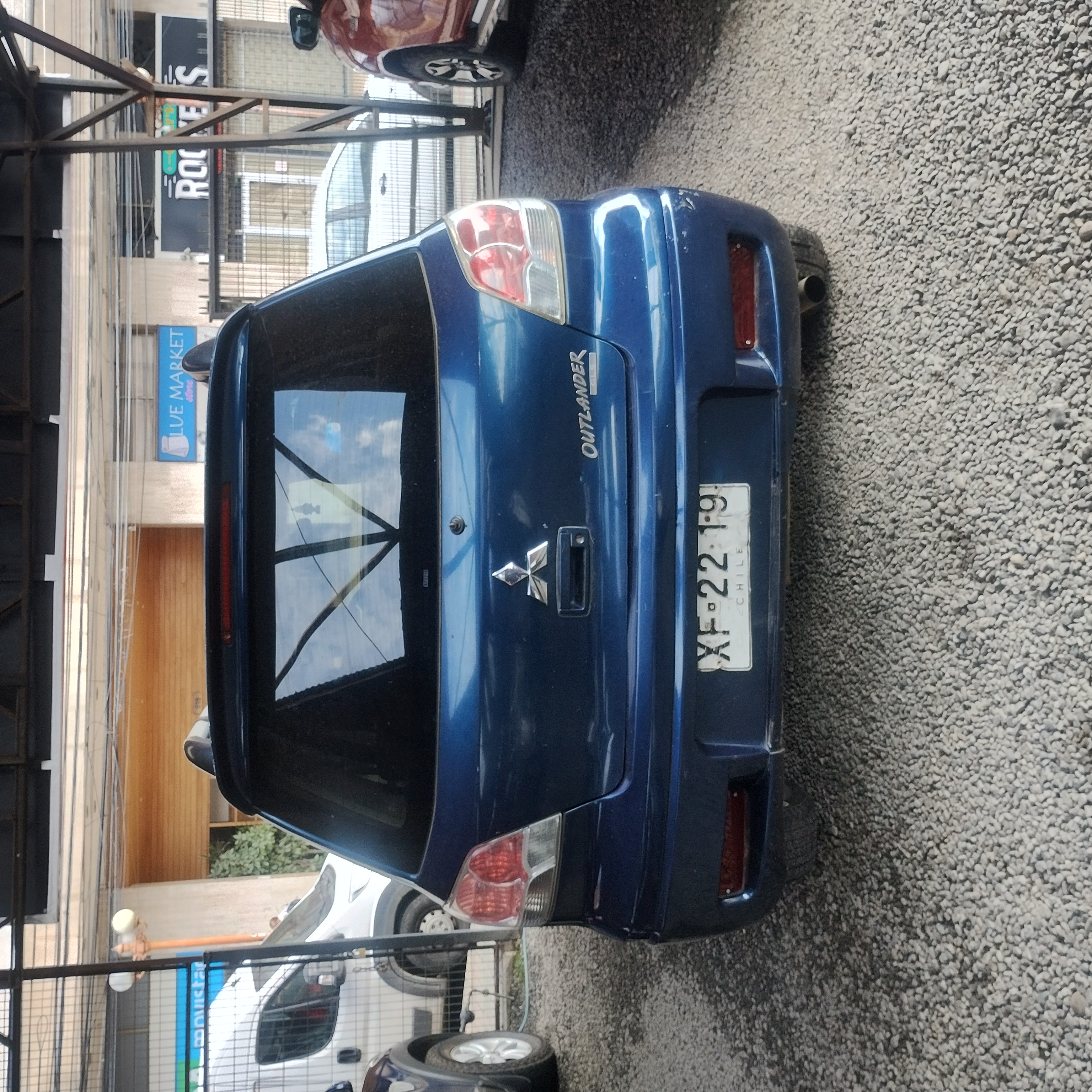 Mitsubishi Outlander — foto 5 de 6