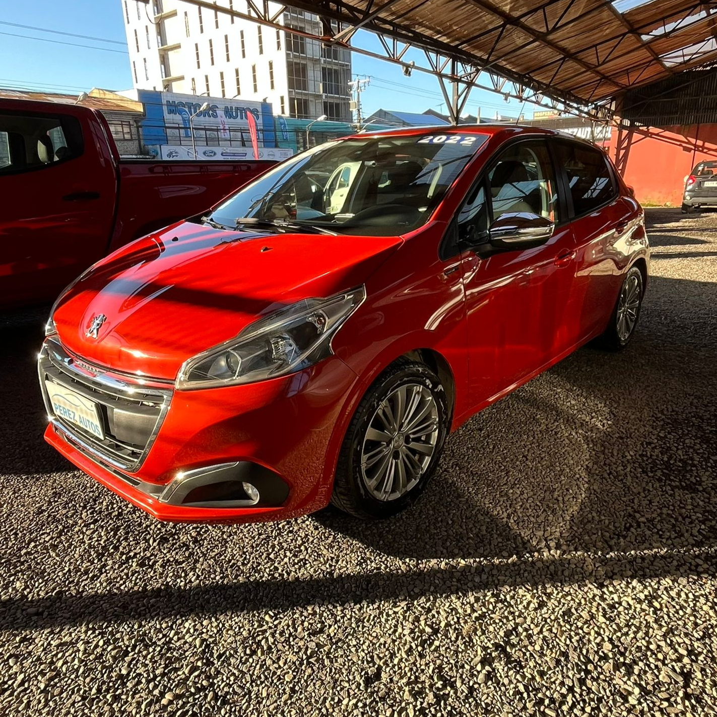 Peugeot 208 — foto 2 de 6