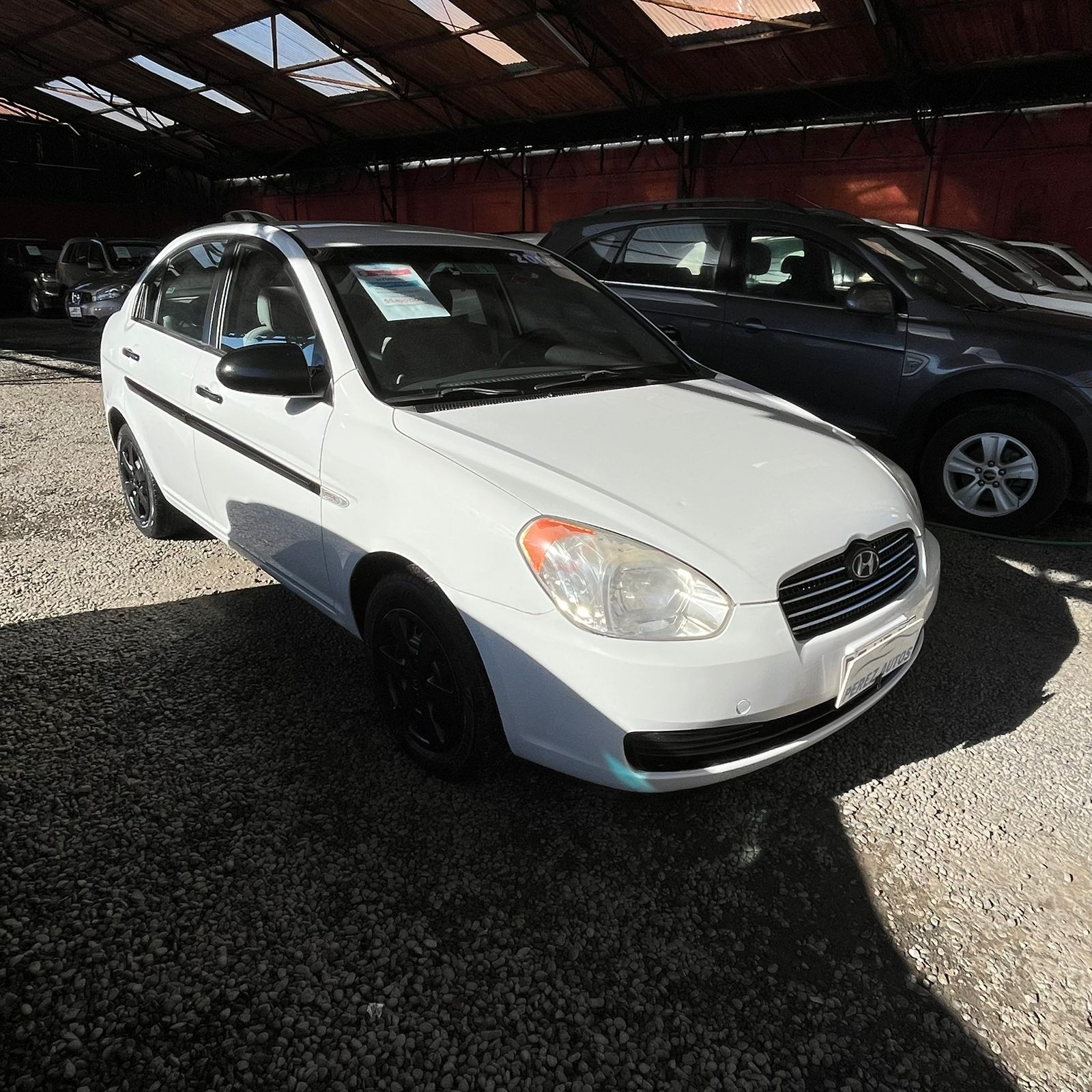 Hyundai Accent — foto 3 de 6