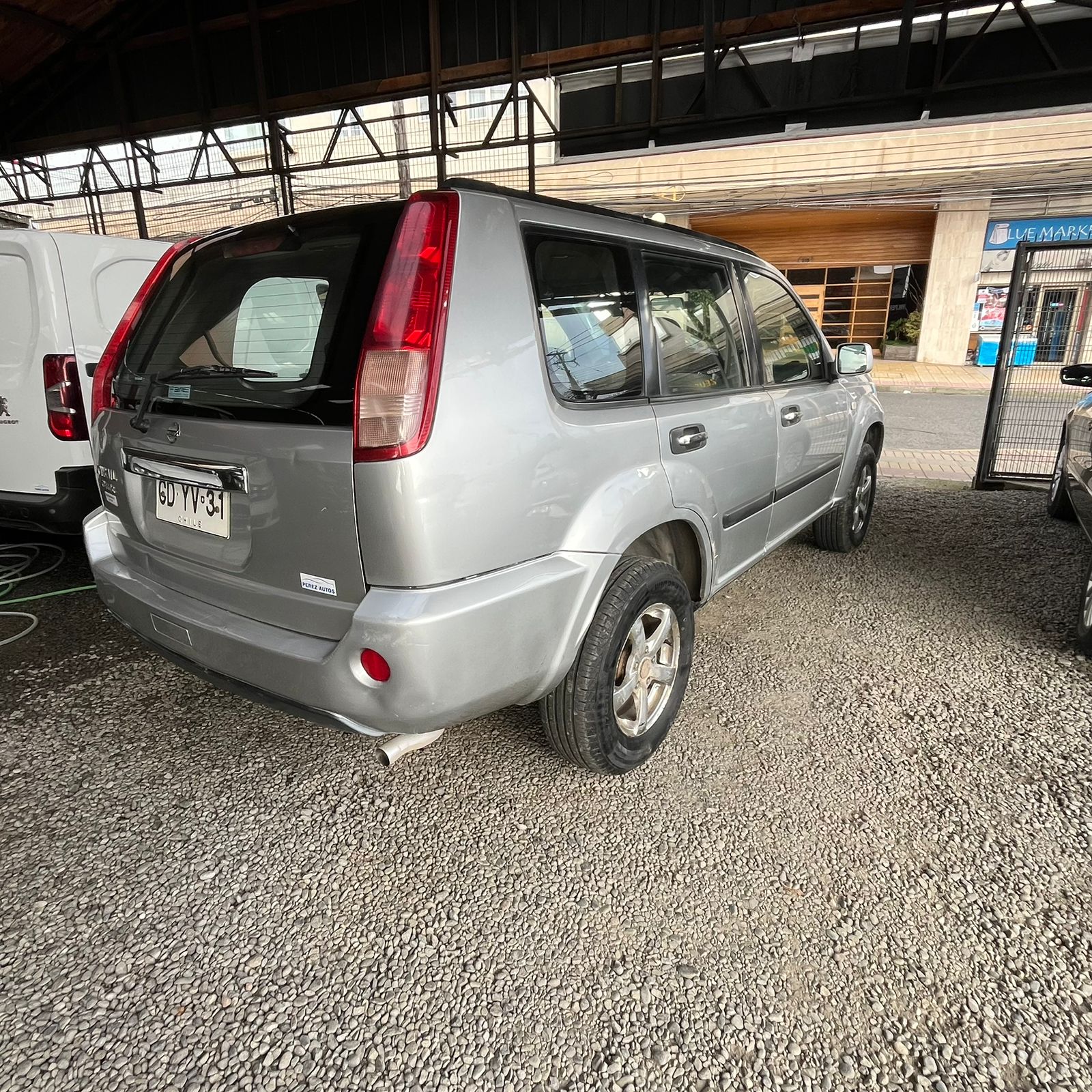 Nissan X-Trail — foto 4 de 6