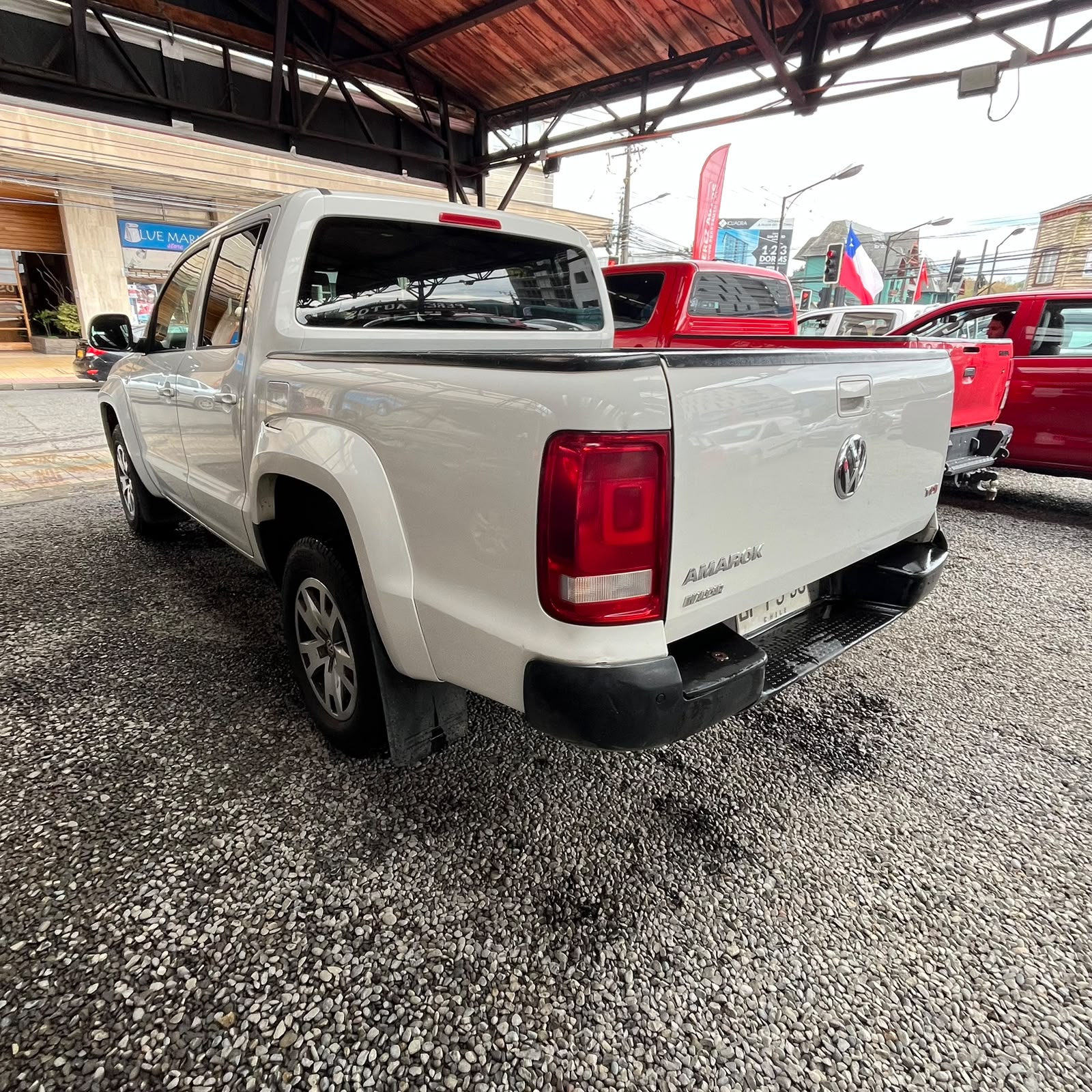 Volkswagen Amarok — foto 4 de 6