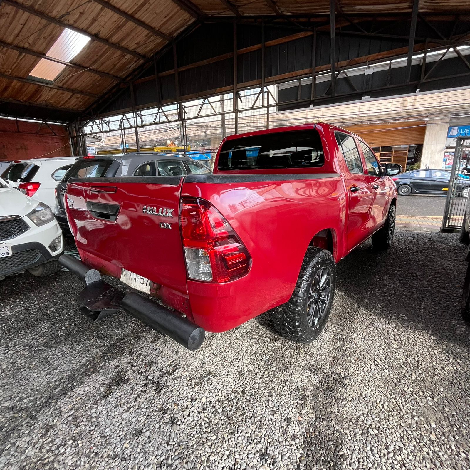 Toyota Hilux — foto 5 de 6