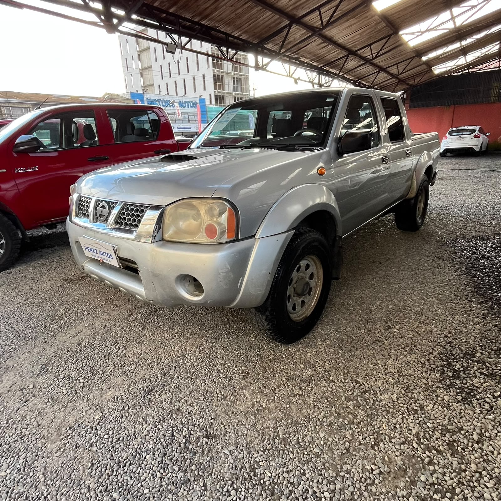 Nissan Terrano — foto 2 de 6