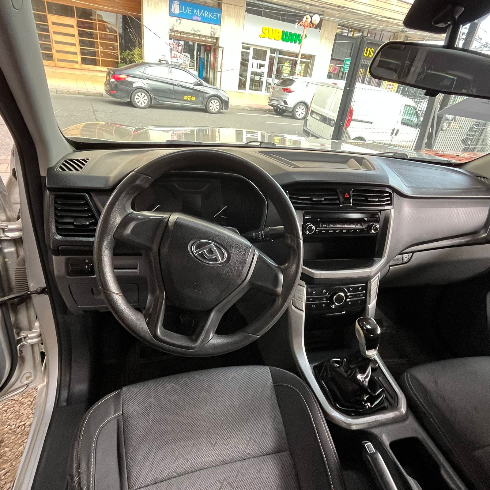 Maxus T60 — foto 7 de 7