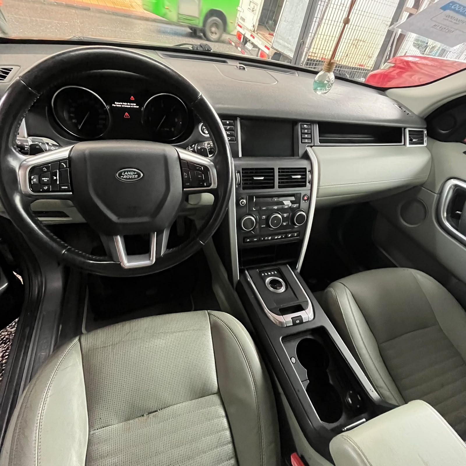 Land Rover Discovery Sport — foto 4 de 7
