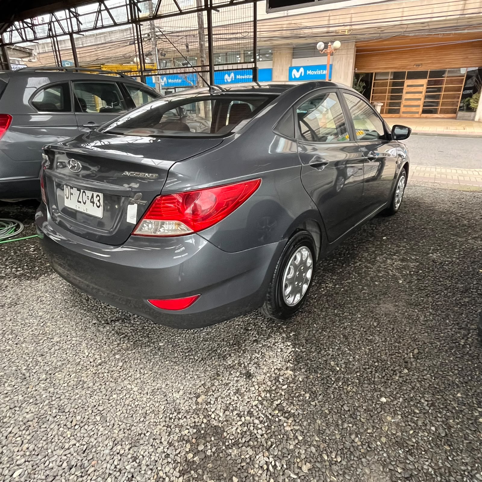 Hyundai Accent — foto 5 de 6