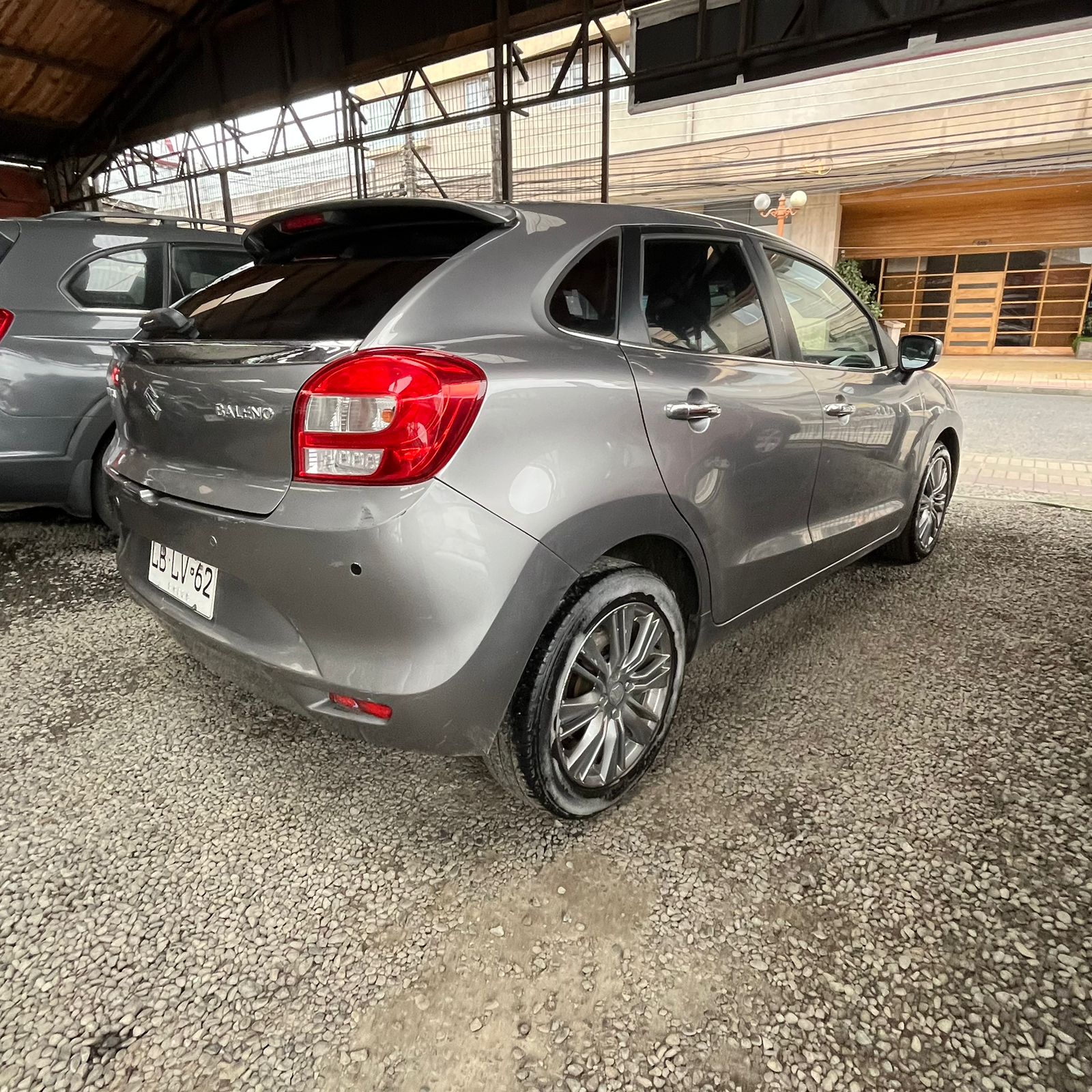 Suzuki Baleno — foto 5 de 7