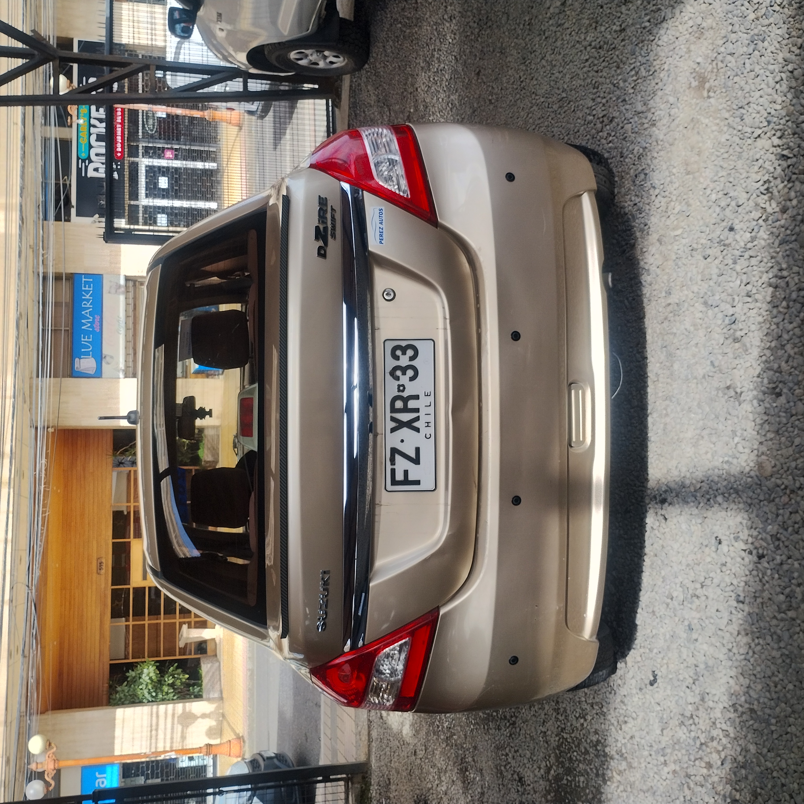 Suzuki Swift Dzire — foto 6 de 6
