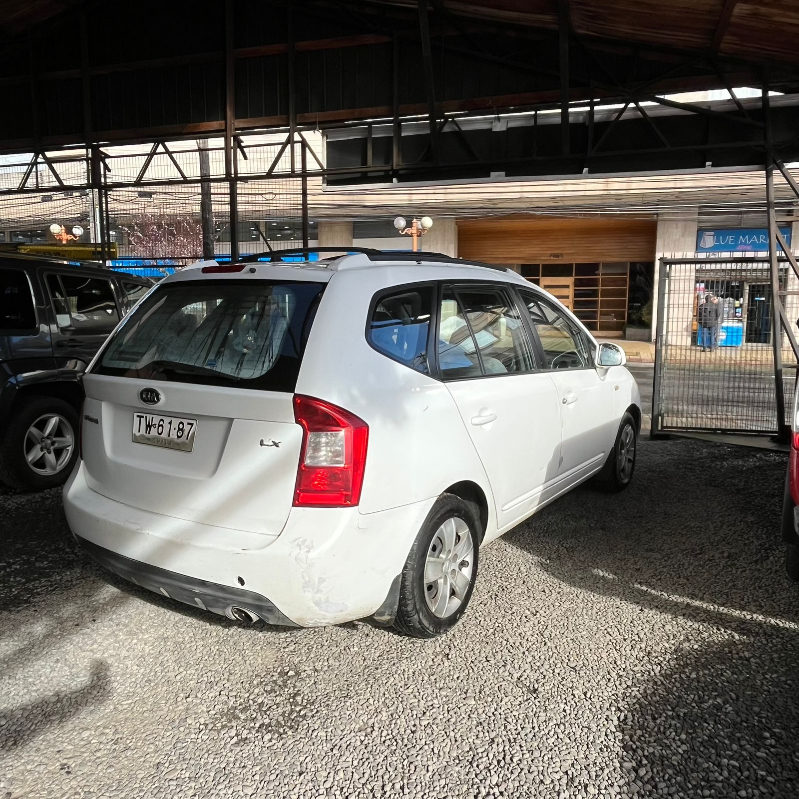 KIA Carens Lx — foto 5 de 6