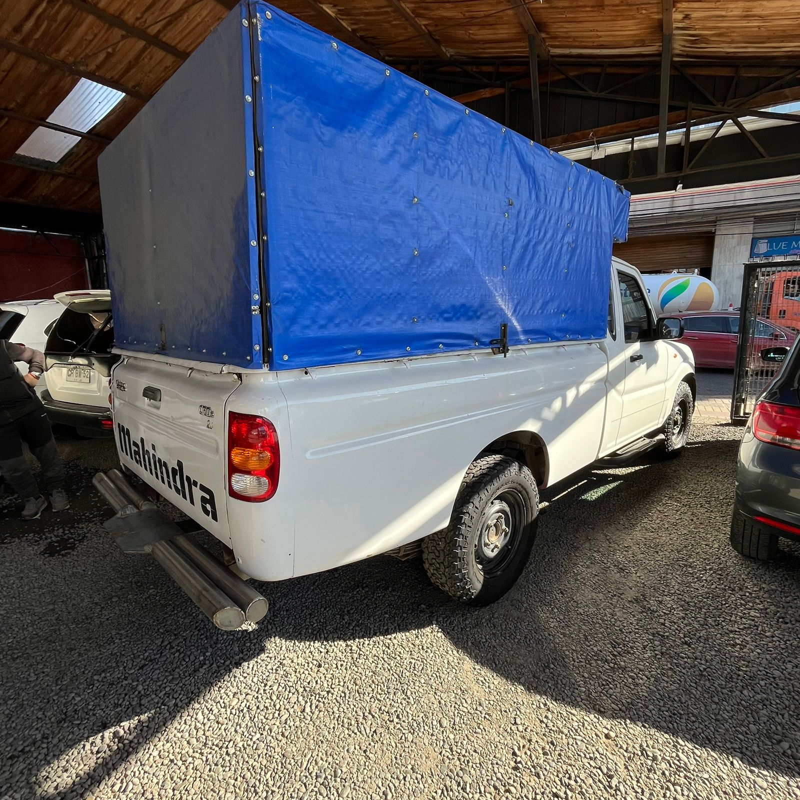 Mahindra Pick Up — foto 6 de 6