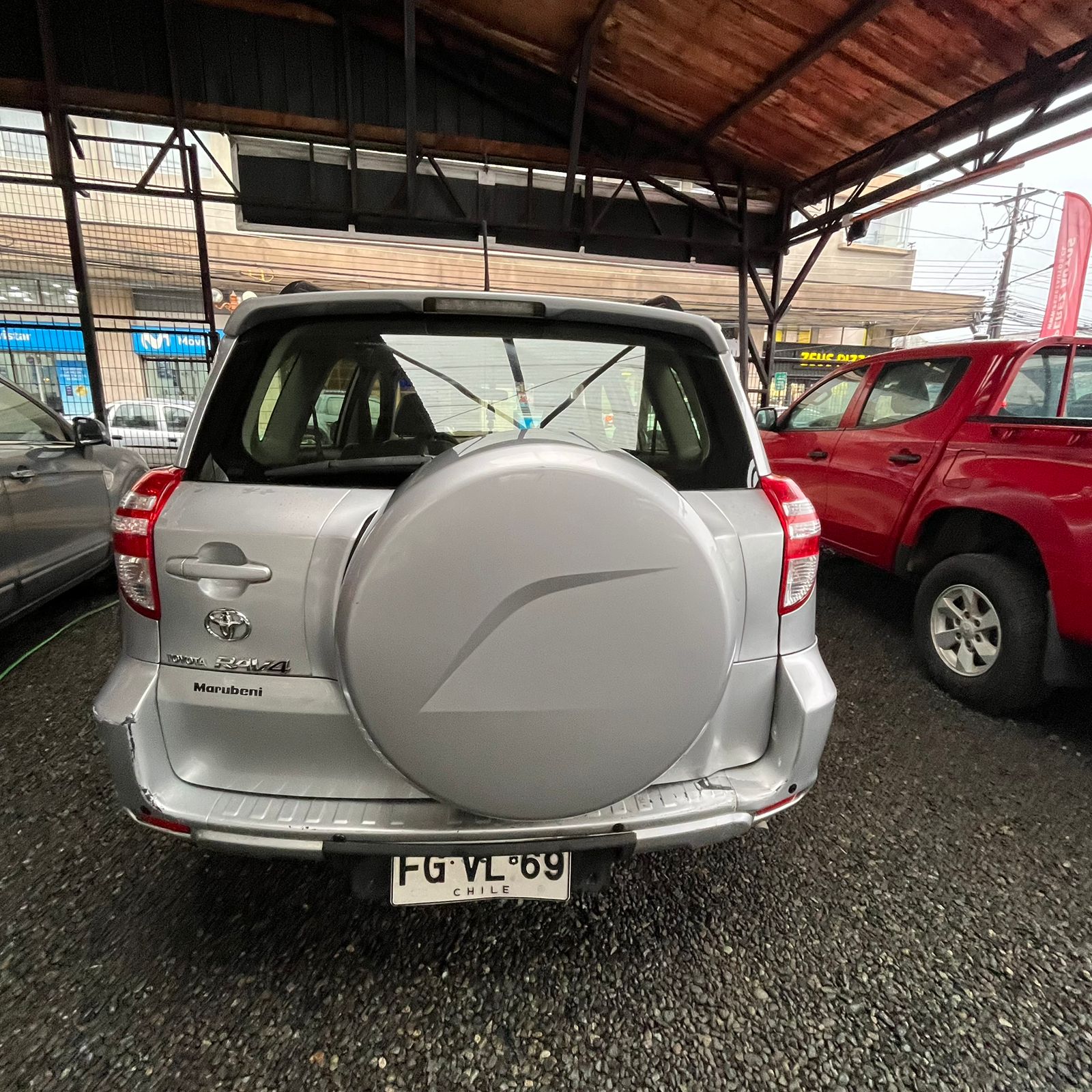 Toyota RAV4 — foto 6 de 6